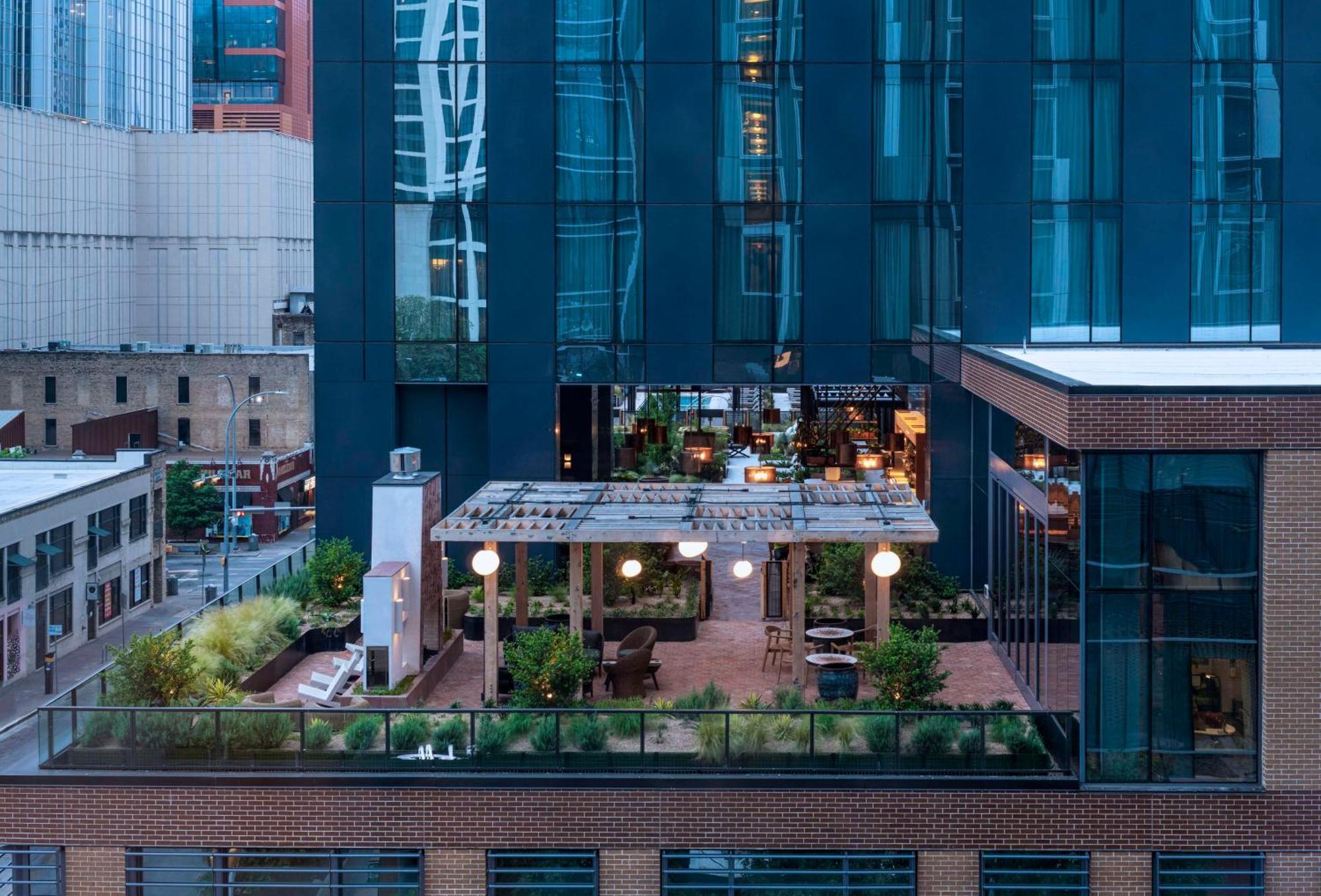 Thompson Austin, By Hyatt Hotel Exterior photo