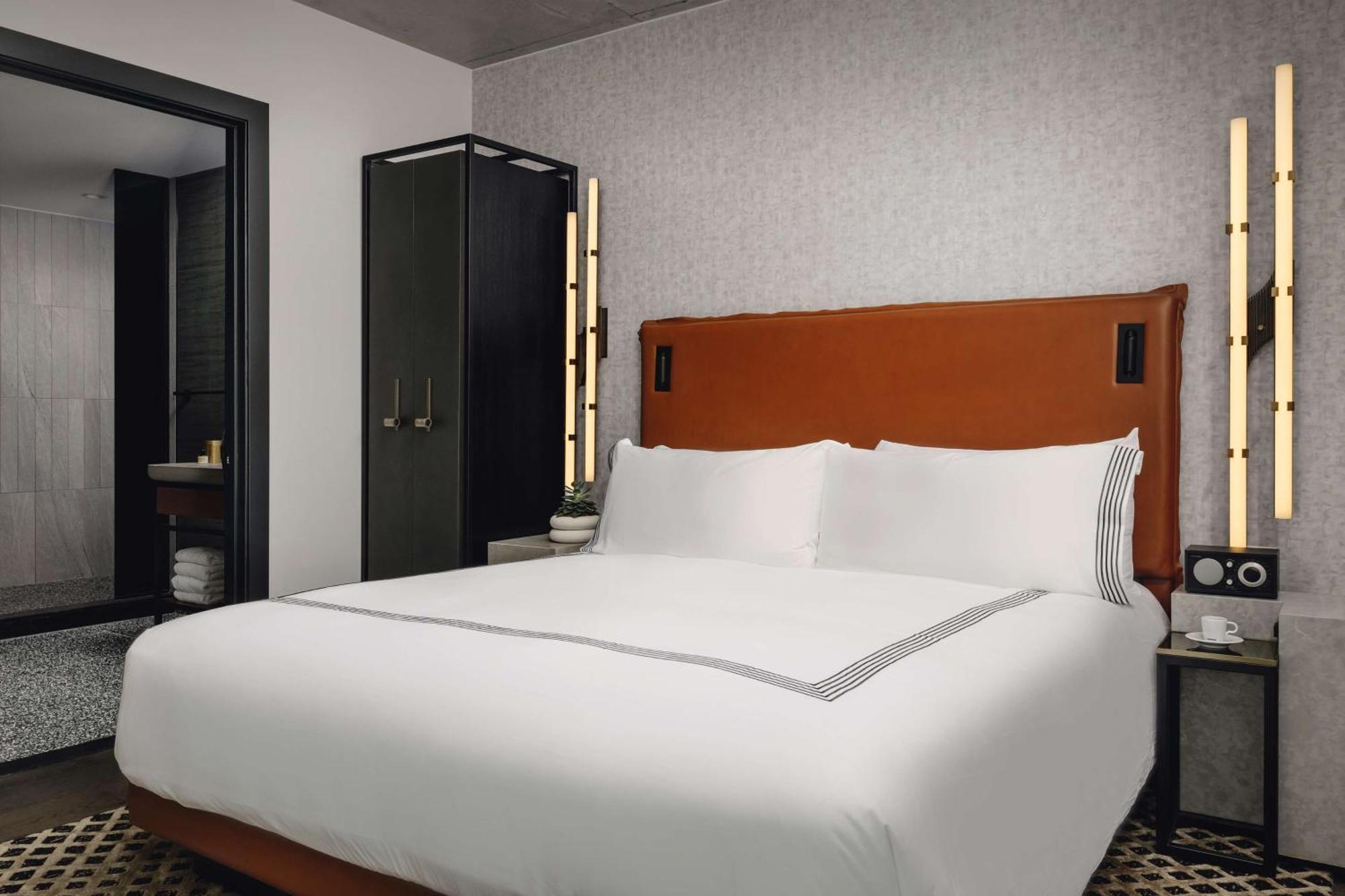 Thompson Austin, By Hyatt Hotel Exterior photo