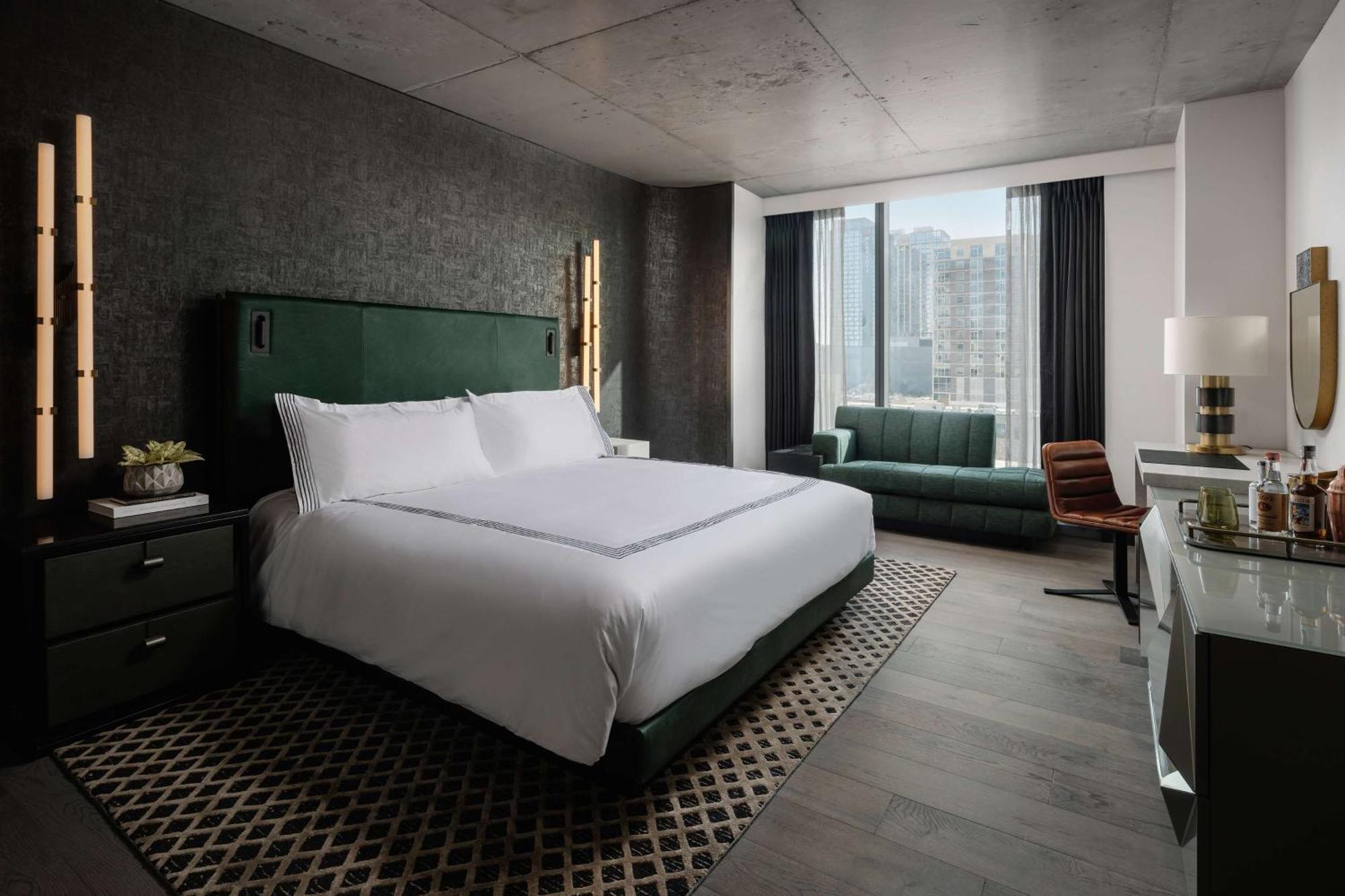 Thompson Austin, By Hyatt Hotel Exterior photo